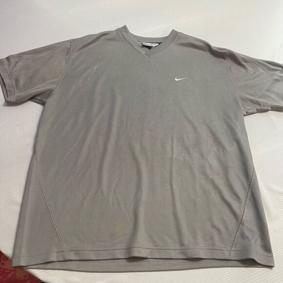 Nike Grey Vintage Y2K Swoosh V Neck T-Shirt Size Large - Picture 1 of 7